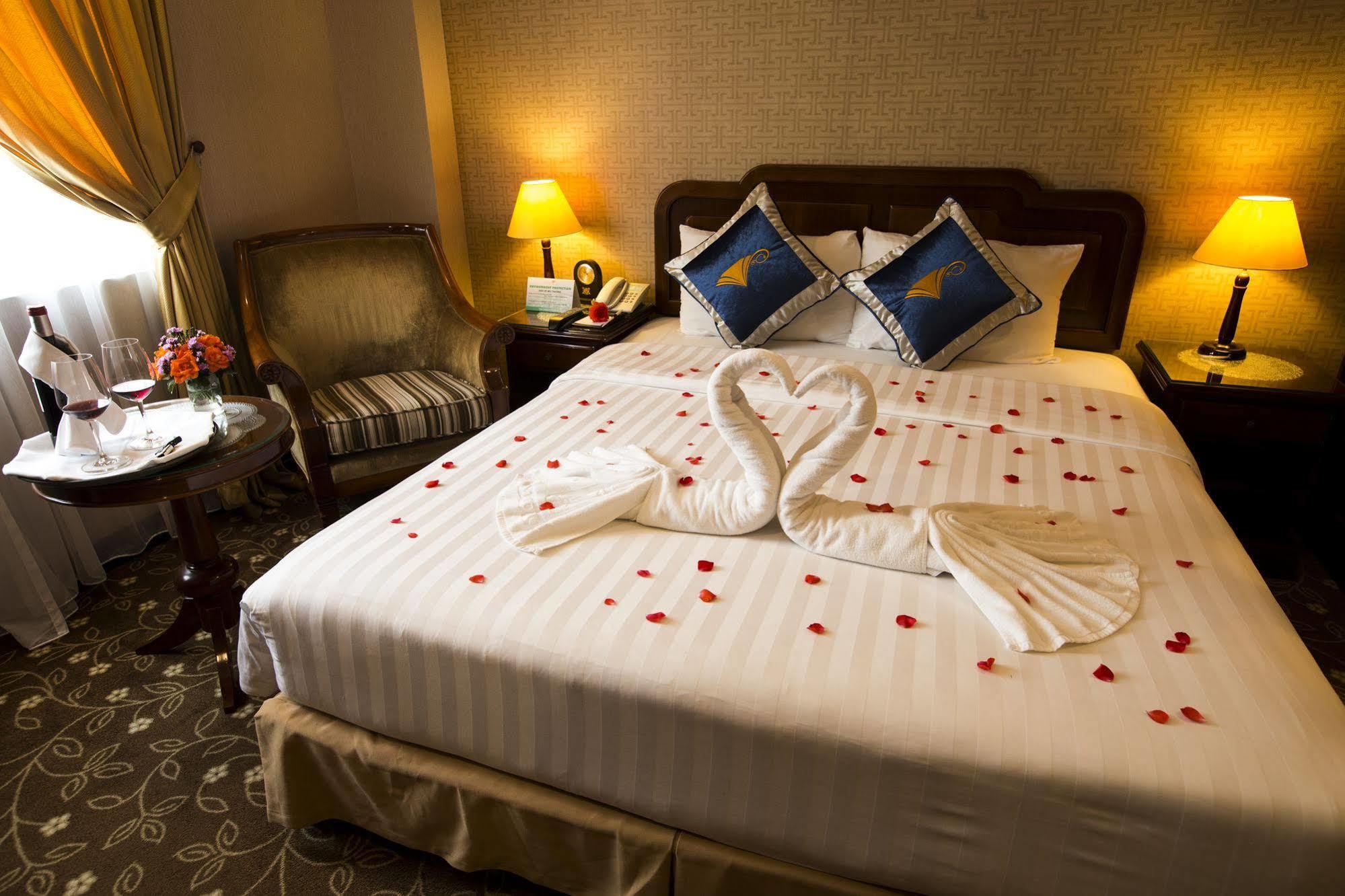 Adamas Hanoi Hotel Екстериор снимка